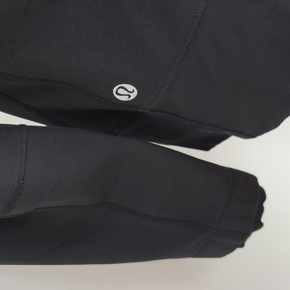 Lululemon Black Softshell Silverescent Jacket Thumbholes Removable Hood Size 8 - Picture 8 of 15